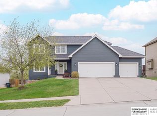 15366 Curtis Ave, Omaha, NE 68116