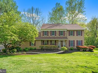 1598 Morgan Ln, Chesterbrook, PA 19087
