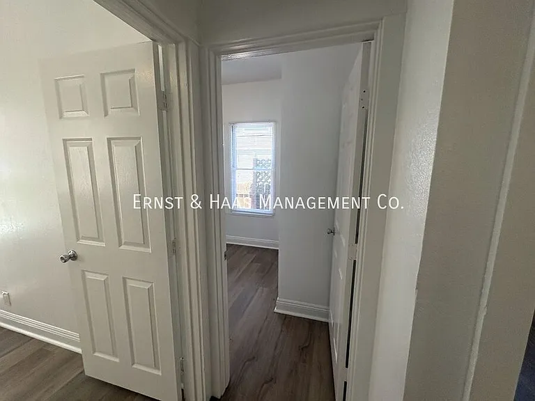 335 N Virginia Ct #D — Photo 17