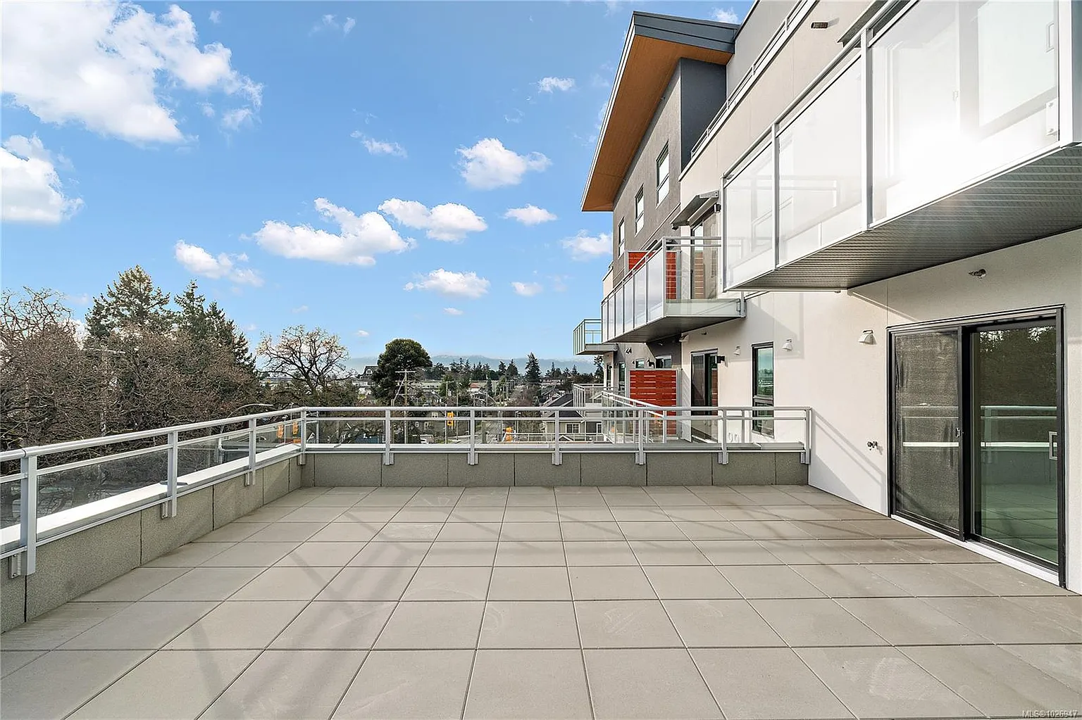 1102 Esquimalt Rd #307 photo 1