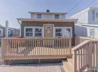 214 Seaview Ave, Laurence Harbor, NJ 08879