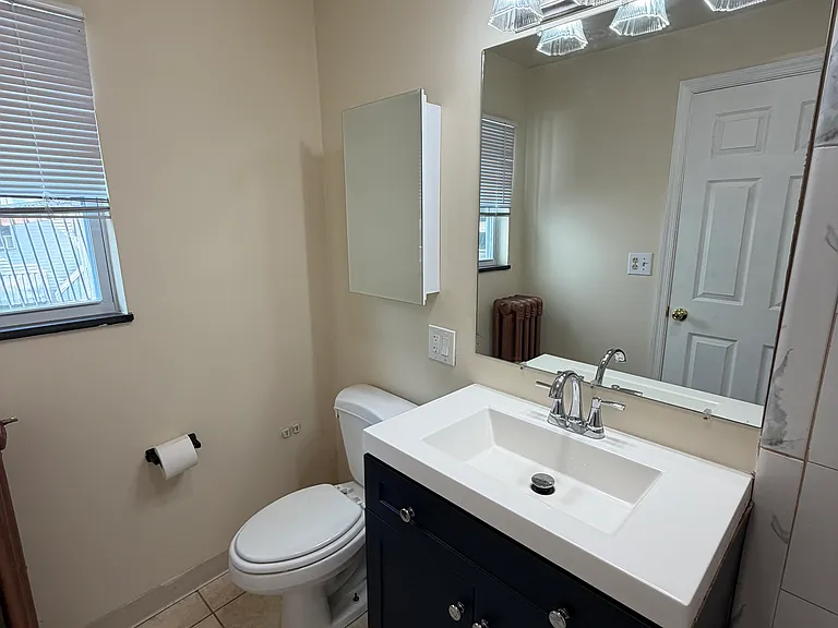227 E Broad St #2 — Photo 9