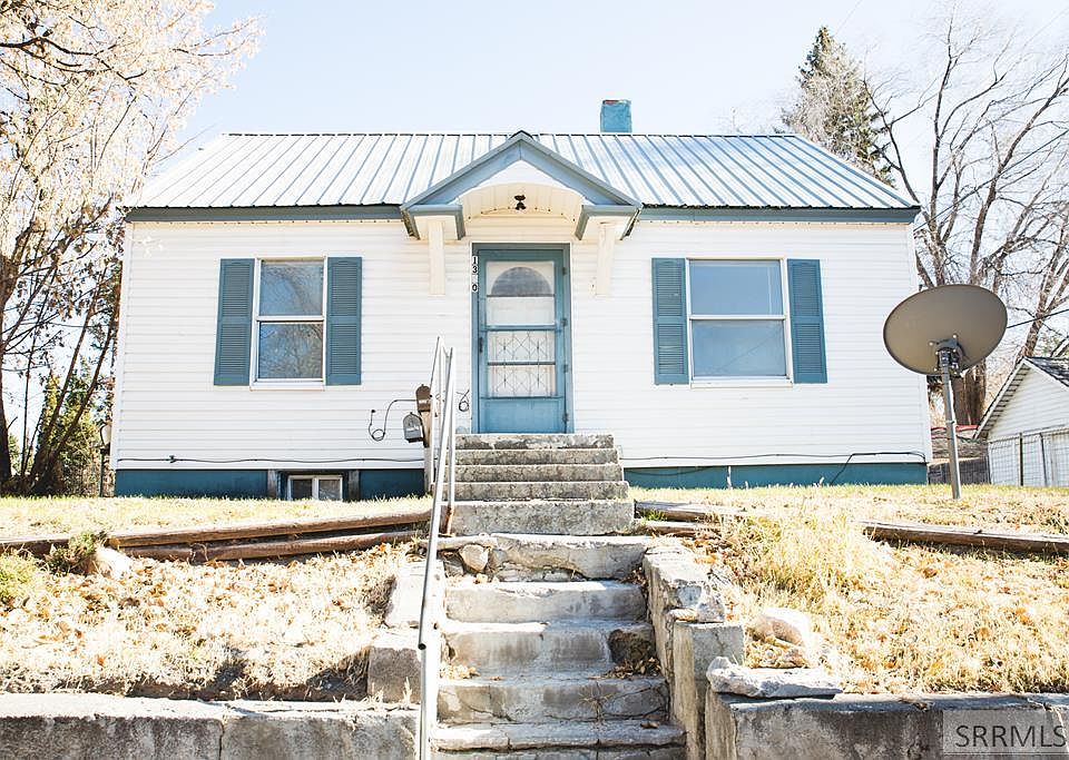 1st image of 1360 Sage Ave