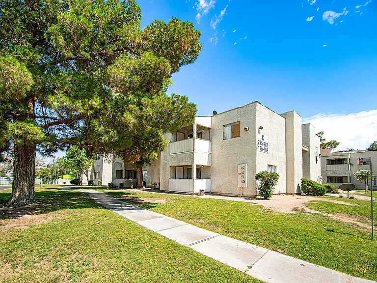 Wood Ridge Villas Apartment