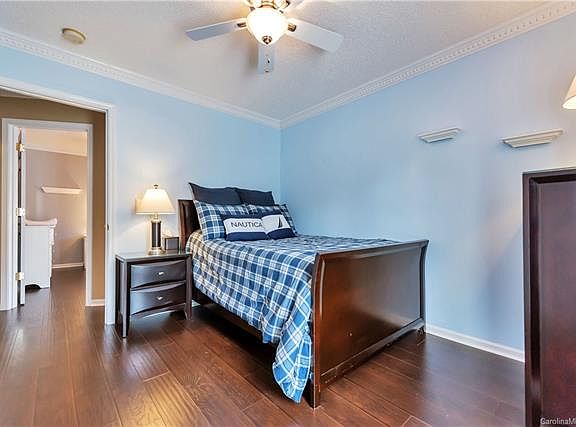 5th image of 4327 Timberwood Dr