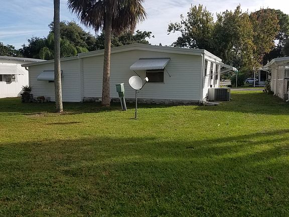 5th image of 2 Royal Palm Cir