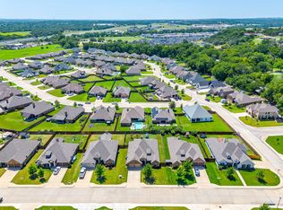 195 Melbourne Dr, Willow Park, TX 76087