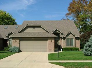 744 Stonemill Dr, Greenwood, IN