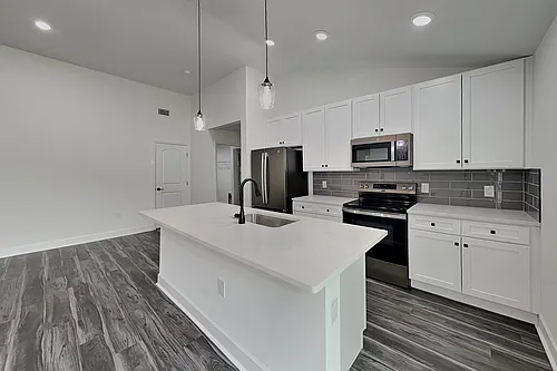 4075 Kessler Ter Photo 1