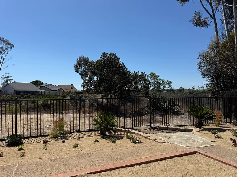 7370 Canyon Breeze Rd — Photo 16