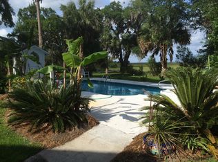 22 Cedar Point Rd, Brunswick, GA 31525