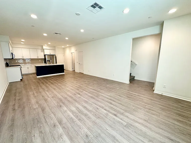 115 Red Brick Dr #3 — Photo 13