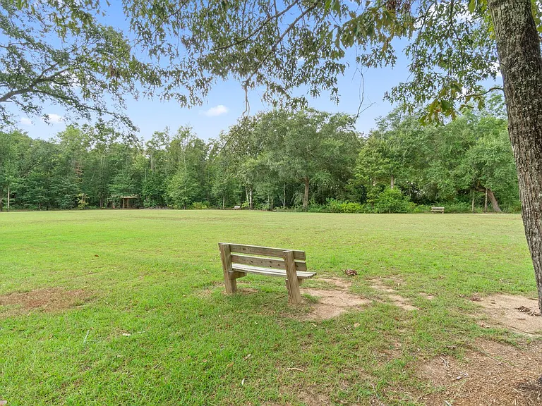5253 Peach Dr — Photo 23