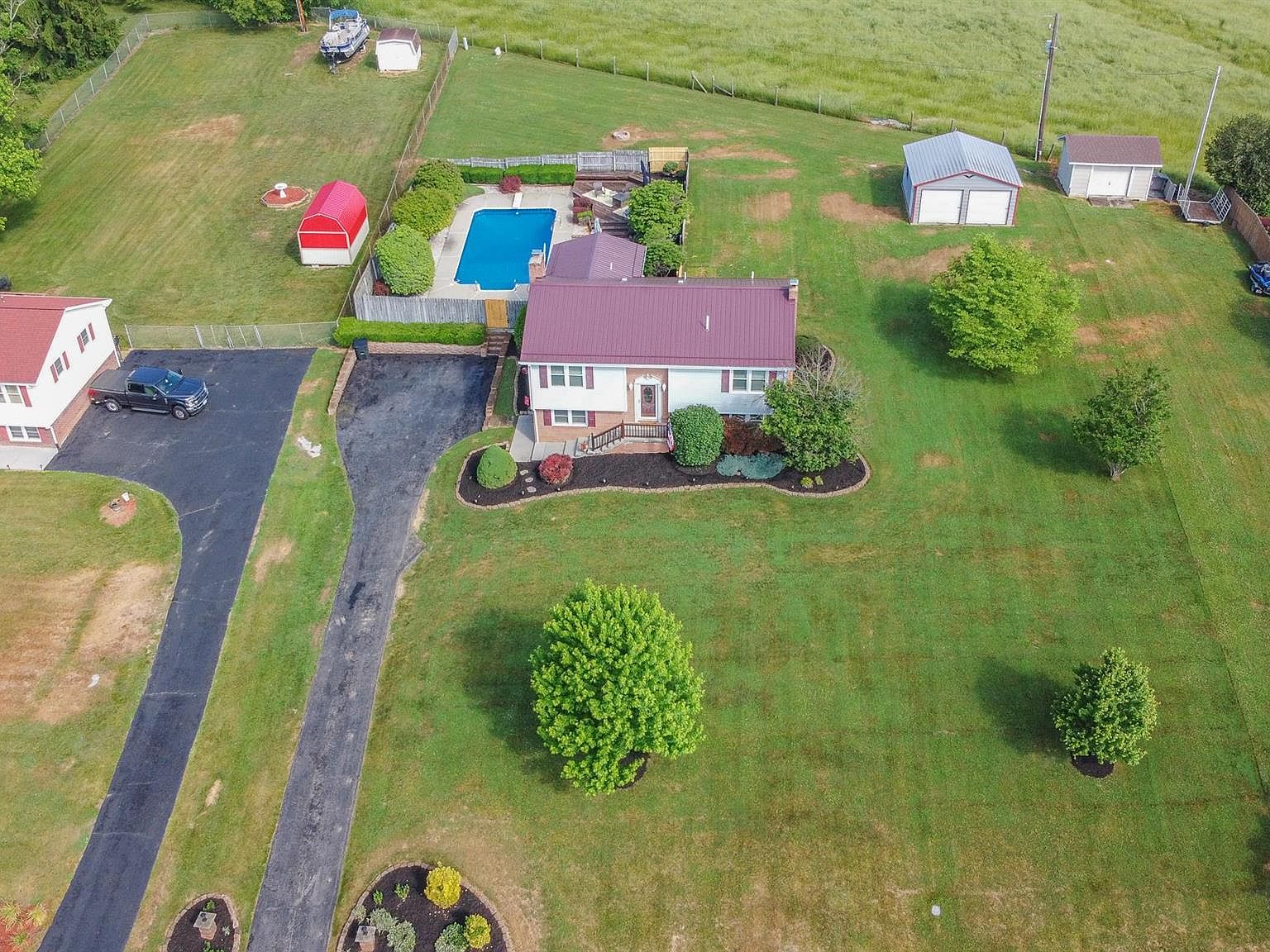 6061 Ruebush Rd, Dublin, VA 24084 Zillow