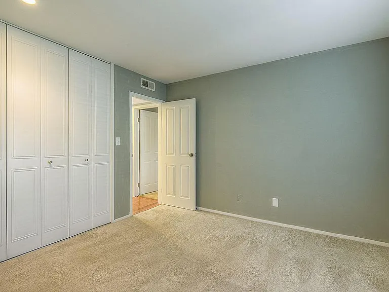 5109 W 75th St — Photo 26