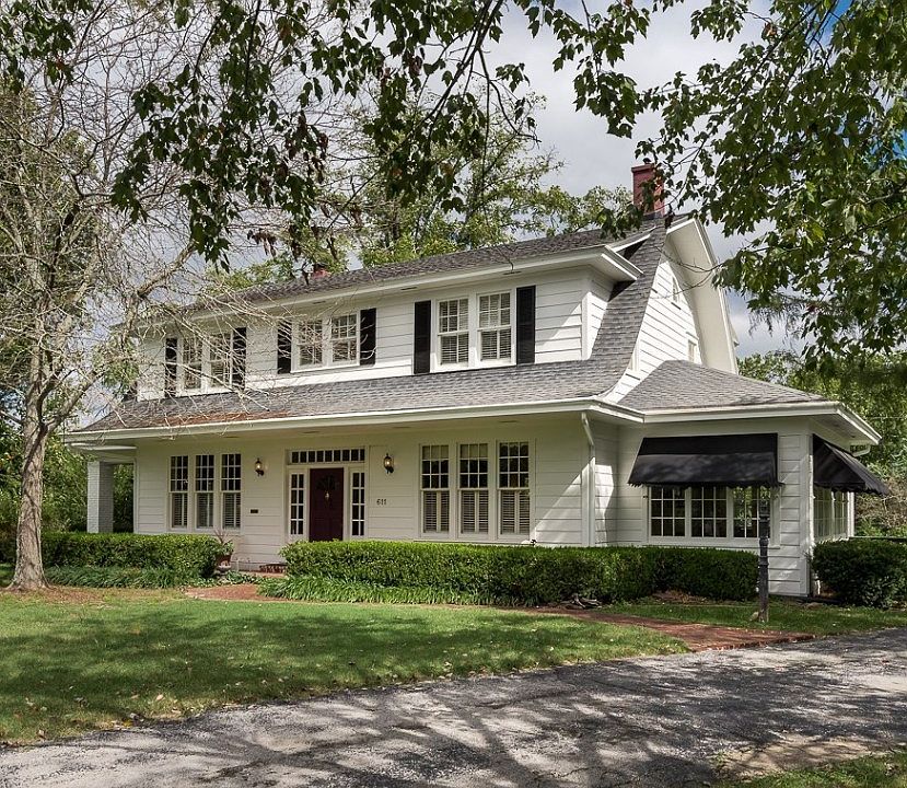 1st image of 611 Sky Mountain Dr