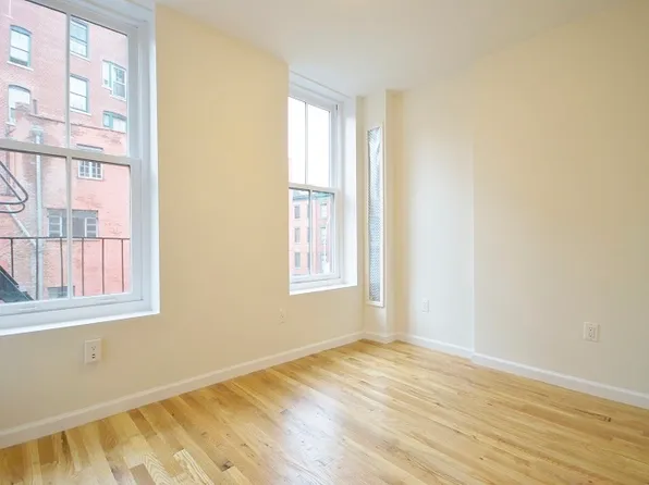 89 Christopher Street image 1 of 6