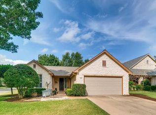 100 Cobb Cavern Dr, Georgetown, TX 78633