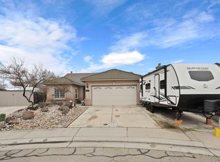 922 Pearwood Cir, Lodi, CA 95242