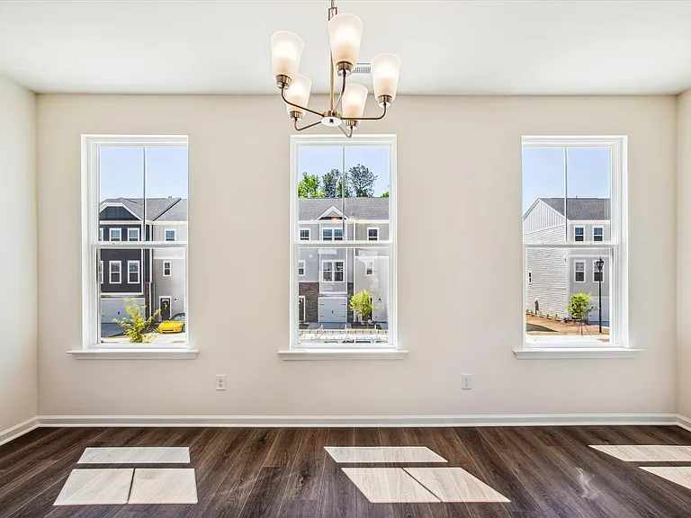 847 Parc Townes Dr #B — Photo 4