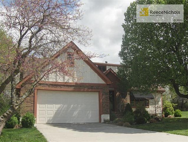 1st image of 2020 NW Lowenstein Dr