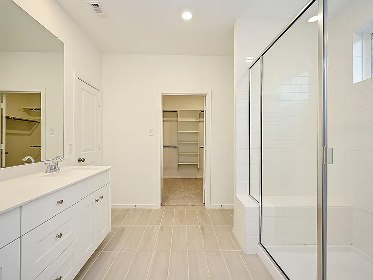 6427 Seafoam Lake Dr — Photo 30