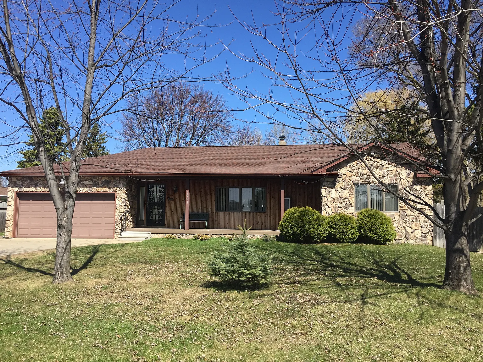 2933 Midland Rd photo 1
