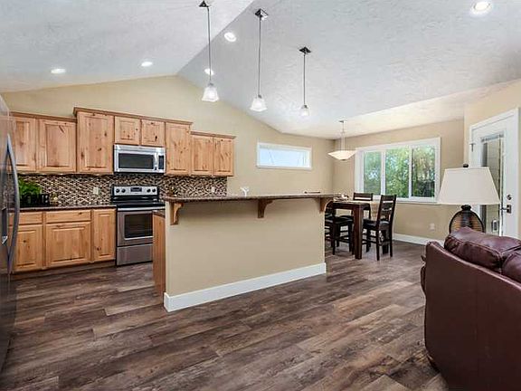 5th image of 4002 Wildridge Meadows Dr