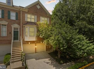 2744 Pembsly Dr, Vienna, VA 22181
