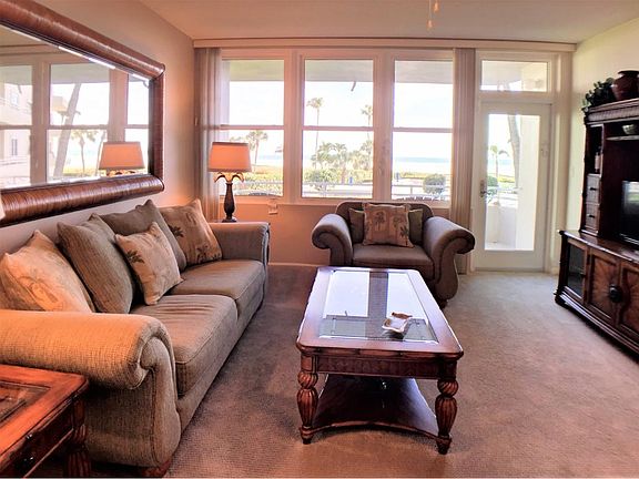 4th image of 240 Seaview Ct APT 212