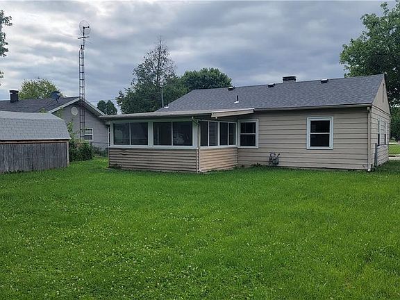 5th image of 227 Foley Dr