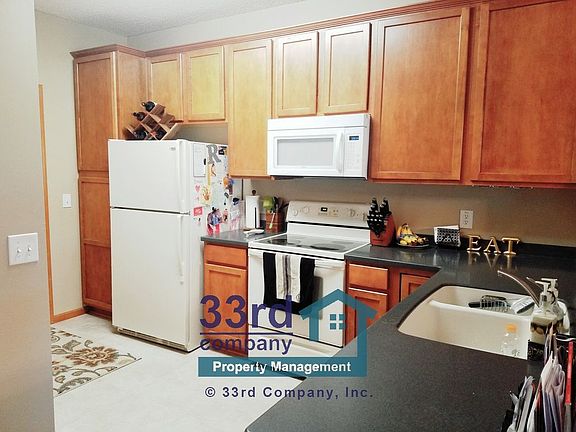 4th image of 11384 Aberdeen Cir NE Unit E