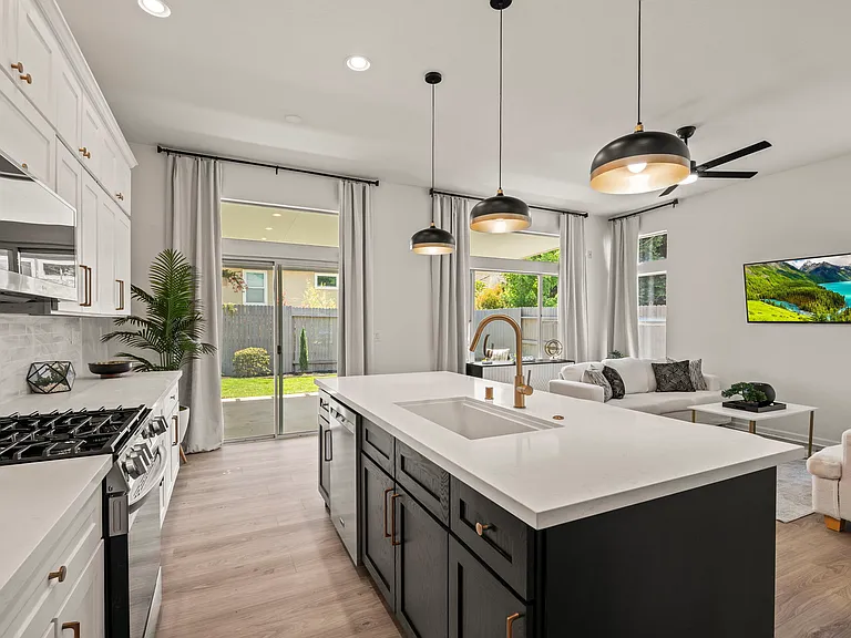 Kitchen- Family Room