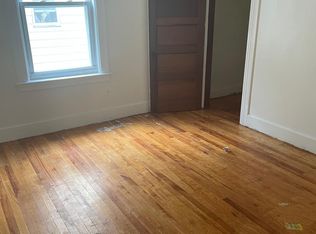6 Pelham St APT 2, Worcester, MA 01609