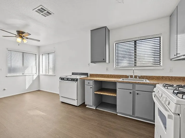 38501 Larkin Ave #4 — Photo 15