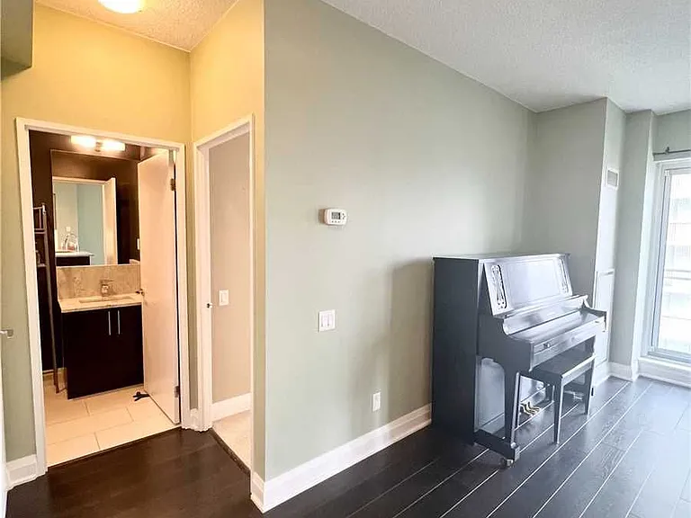 83 Redpath Ave #701 — Photo 8