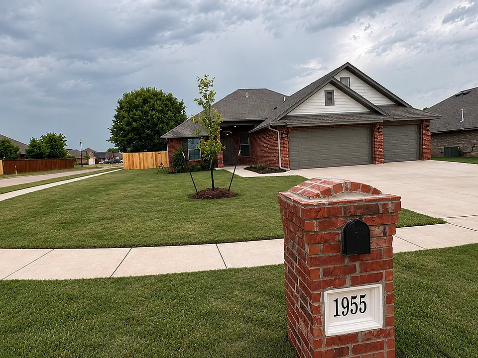 1955 W Flintlock Way