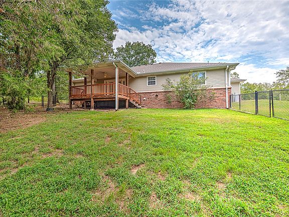 3rd image of 6 Naworth Ln