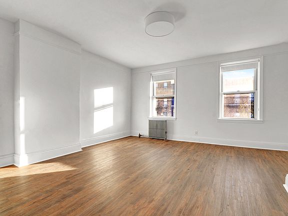 4th image of 112 Brooklyn Ave #3