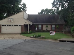 19 Valley View Dr, Maumelle, AR 72113