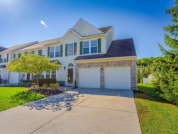3rd image of 7229 Baltic Ct