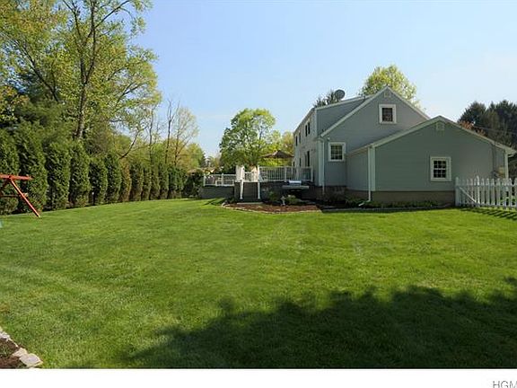 2nd image of 5 Jeffrey Ct