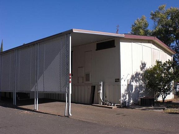 3rd image of 6528 Terrace Dr