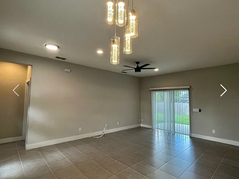 1157 Hudson Harbor Ln — Photo 4