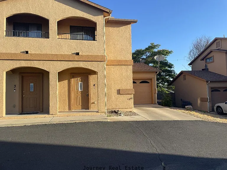 8507 E Leigh Dr — Photo 2