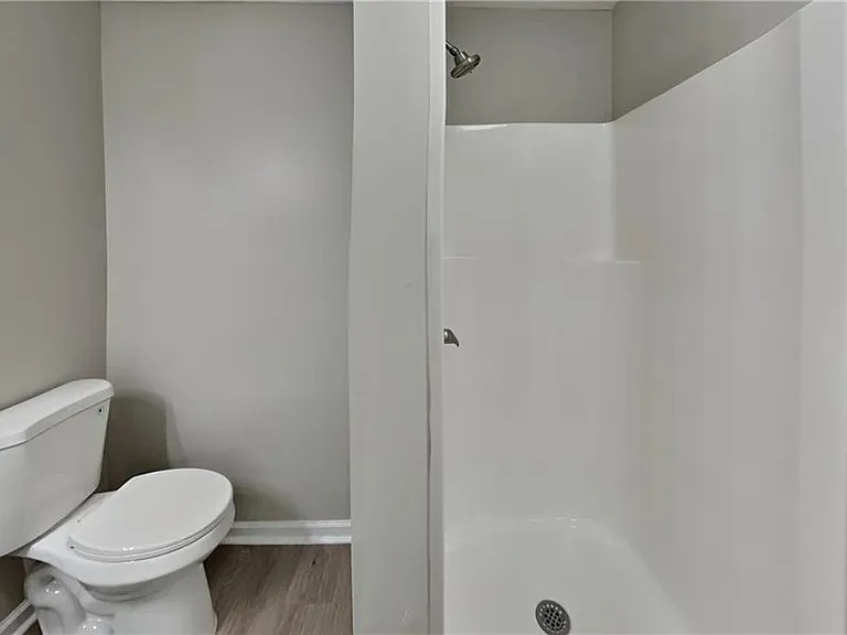170 Sterling Dr — Photo 10