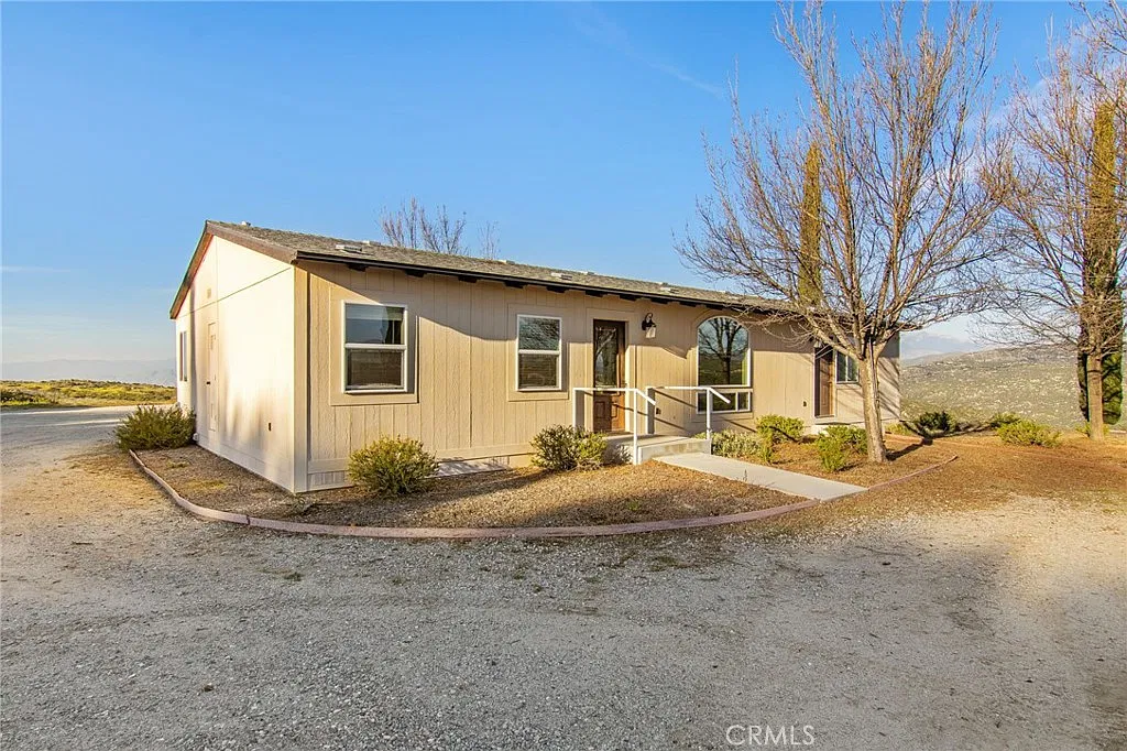 3 bed, 1792 sqft, $2,800 — Photo 3