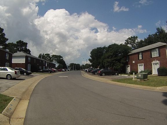 2nd image of 3836 Belle Meade Ct #3836C