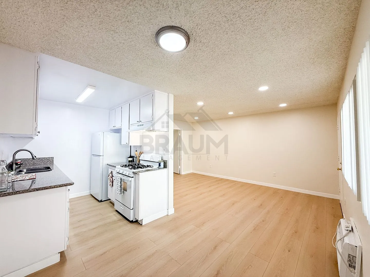 5461 KESTER — Photo 3