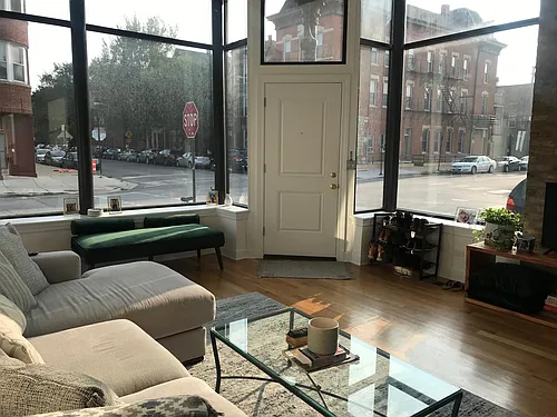 1458 W Blackhawk St #1F Photo 1